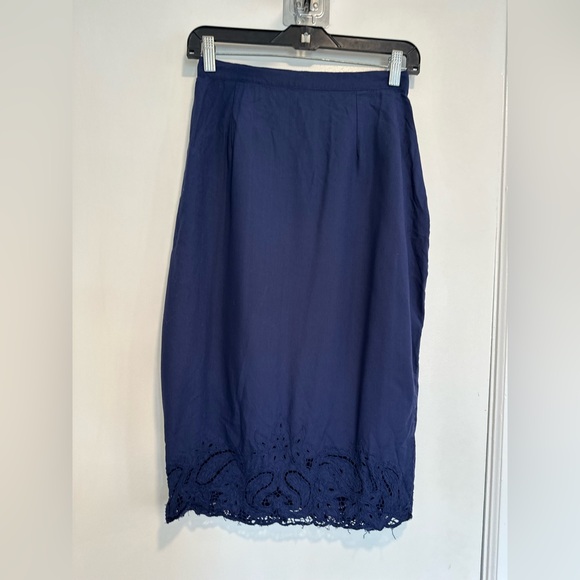 Hi Bis Dresses & Skirts - VTG 80s Hibis SzM Navy blue Lightweight midi-length pencil skirt Eyelet lace hem